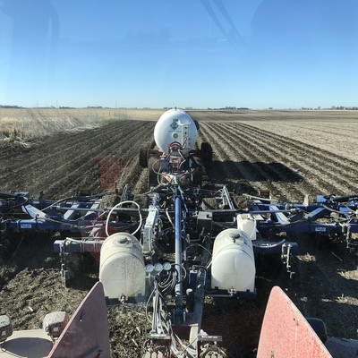 The Blu-Jet AT6020 a commercial applicator for anhydrous ammonia application.  This Nh3 applicator is built with heavy-duty components for long-term fertilizer application.