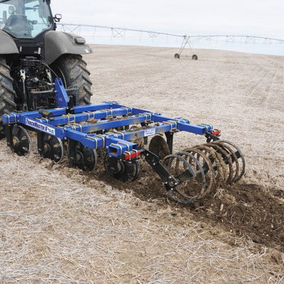 The Blu-Jet TrackMaster and TrenchMaster can fill pivot track and other ruts in the field.  This track filler and trench filler features a heavy duty design for long term use.