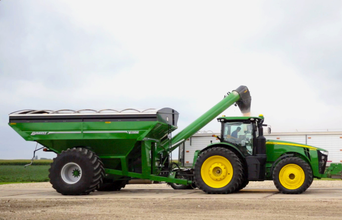 V-Series Single Auger Grain Carts - Brent Farm Equipment