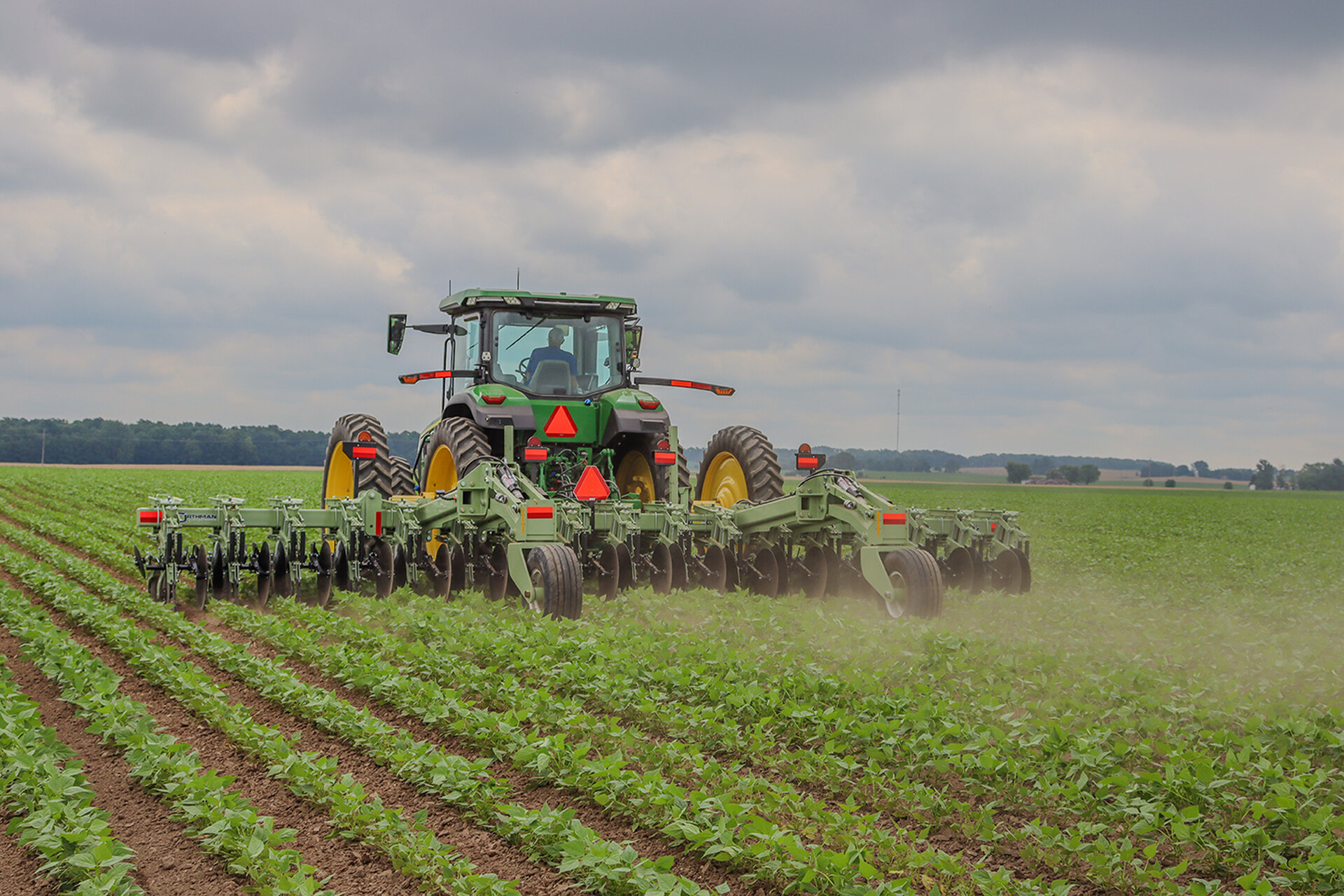 【Sobaq】MN Our Crop HDZ Row Crop Cultivators Cultivator - Orthman Farm Equipment