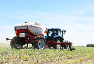 Unverferth NutriMax 1000 Running in Field