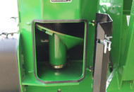 Dual Auger Grain Cart Vertical Auger Cleanout Door